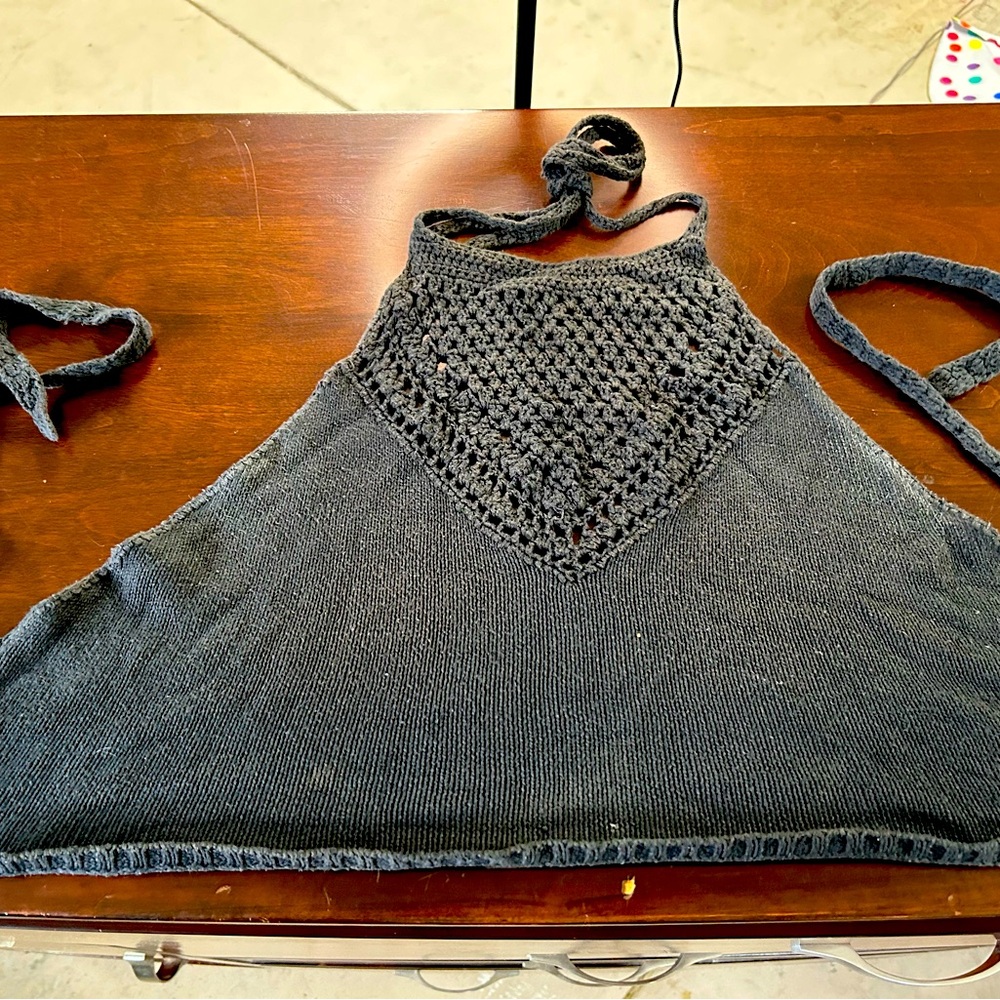Kendall&Kylie crocheted top